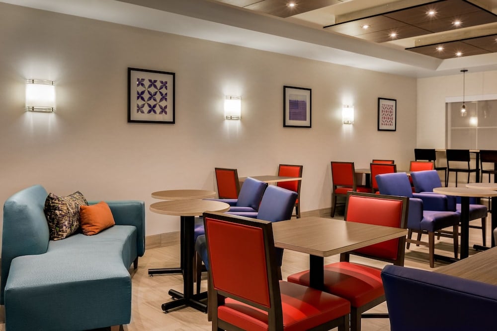Holiday Inn Express Hotel & Suites Oroville Lake by IHG, Oroville, foto 4