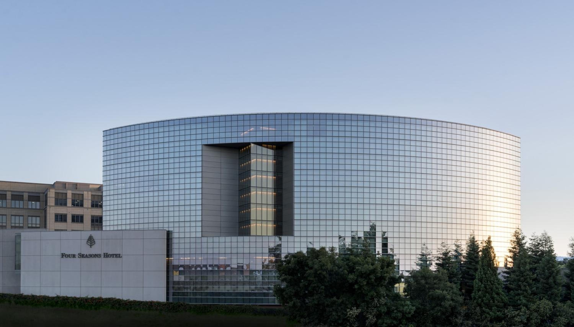 Four Seasons Hotel Silicon Valley at East Palo Alto, Palo Alto