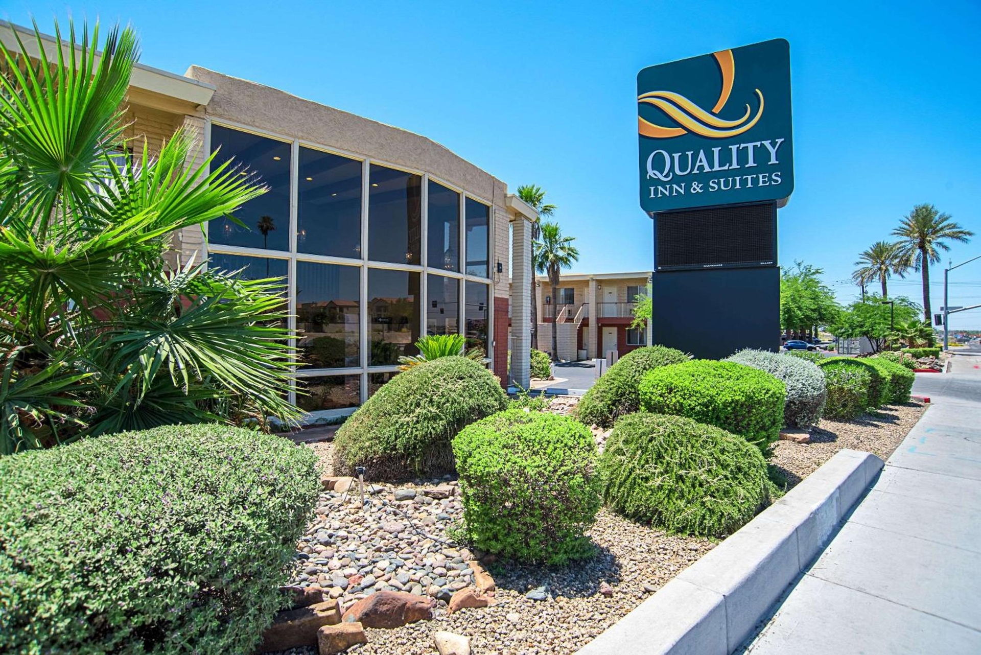 Quality Inn & Suites Phoenix NW - Sun City, Youngtown