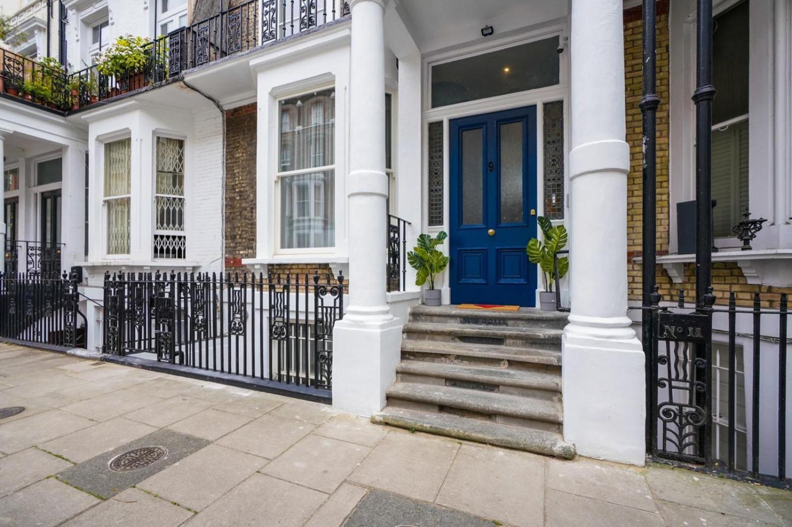 CG Kensington, London