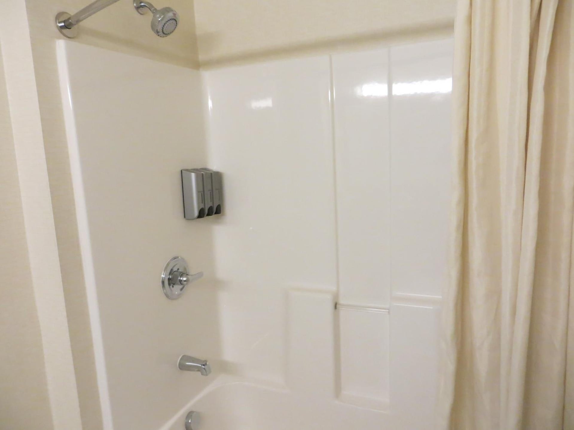 Best Western Plus Lake Elsinore Inn & Suites, Lake Elsinore, foto 2