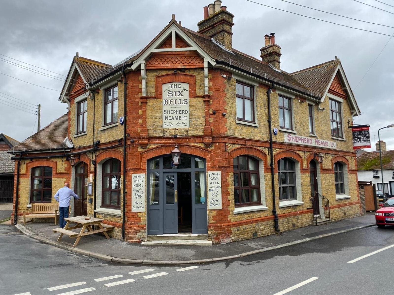 The Six Bells, Rochester