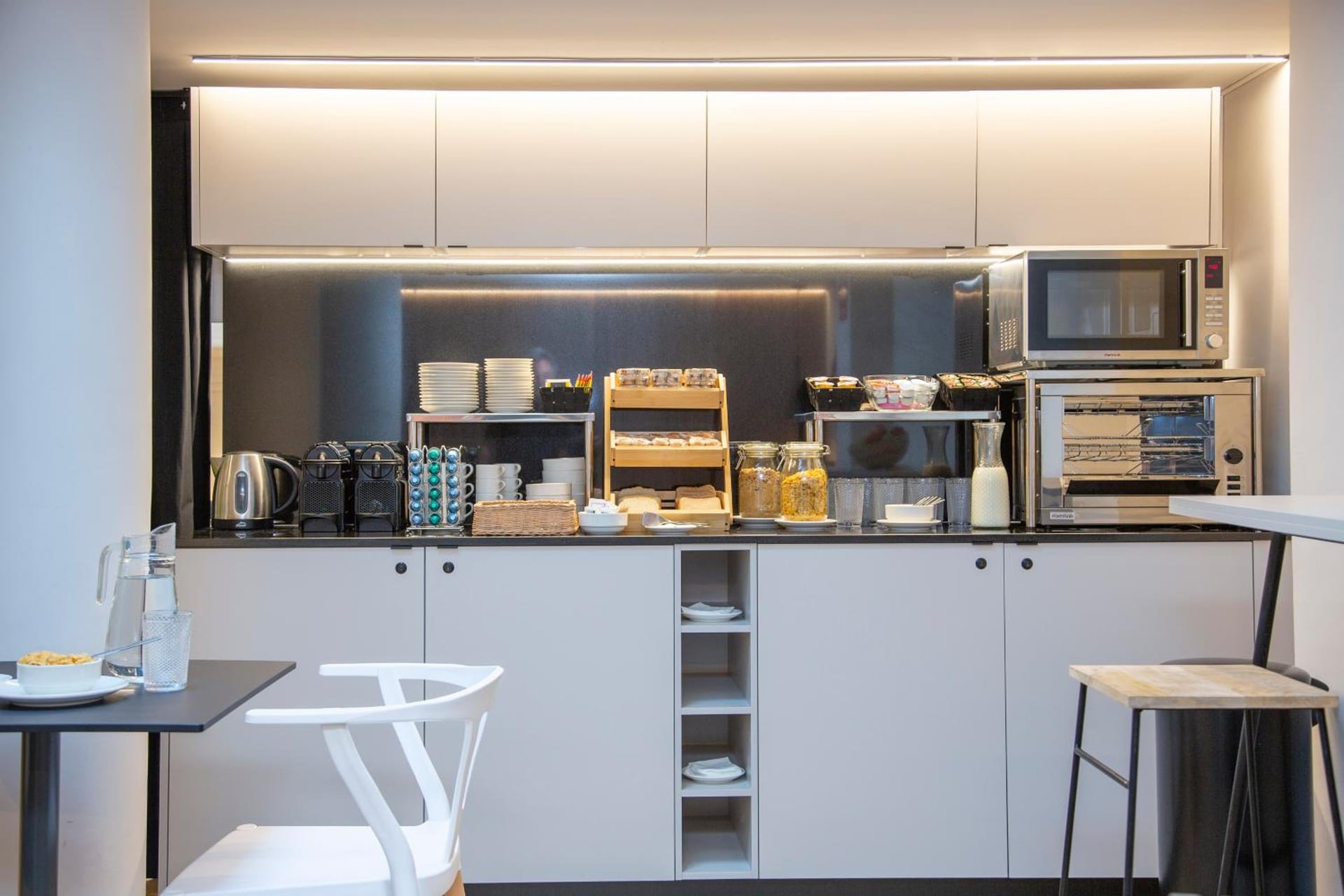 Aila II Hotel Boutique by SingularStays - Digital Access, Burjasot, foto 3