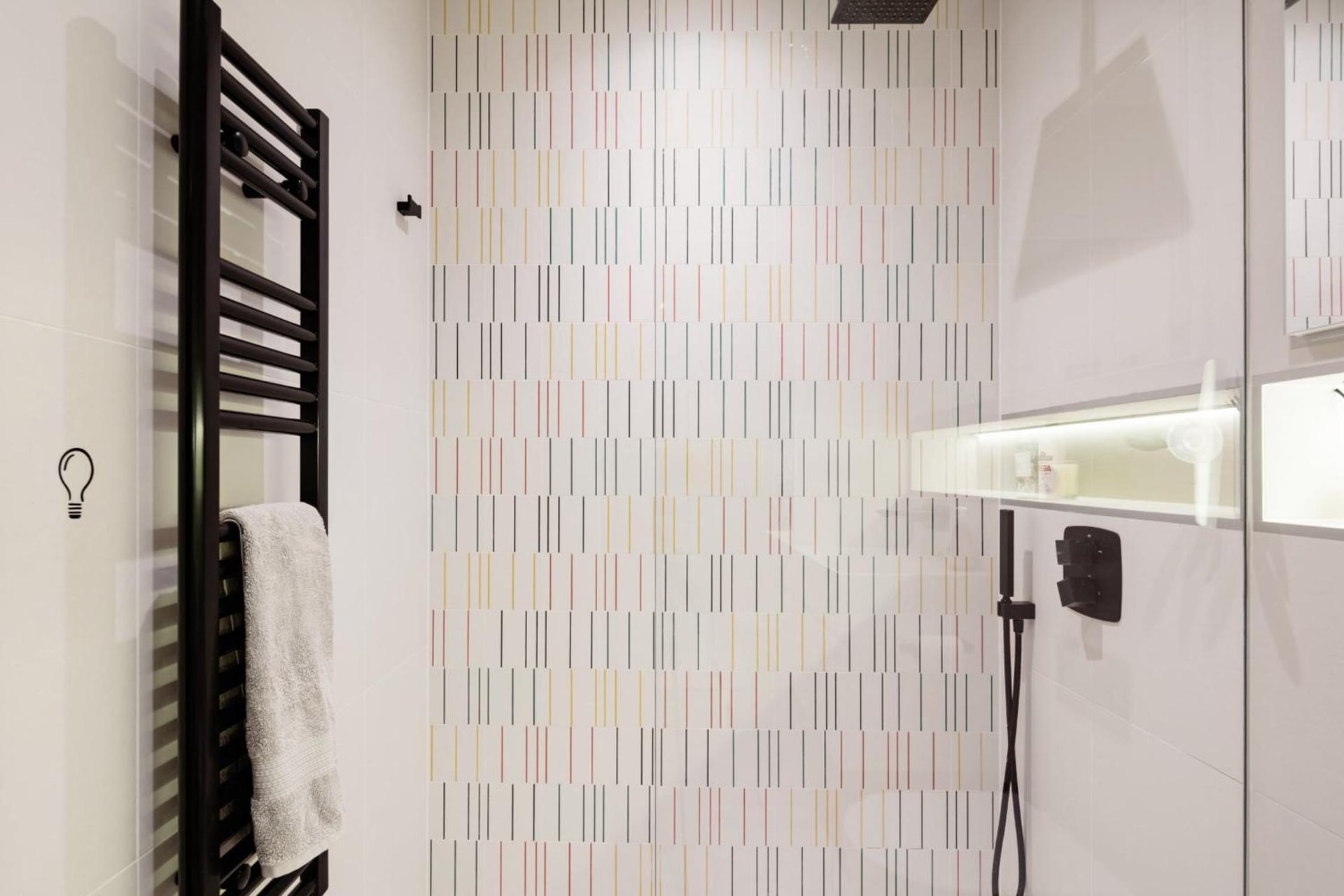 Modern Apartment & Rooms at Charing Cross, London, foto 5