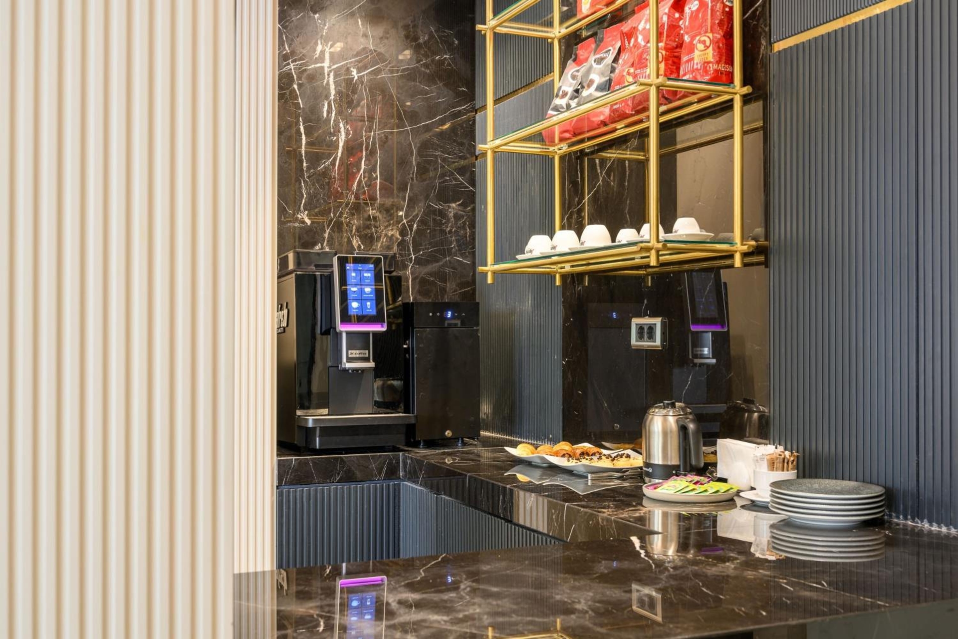 Foto de Four Points Flex by Sheraton Istanbul Taksim Square