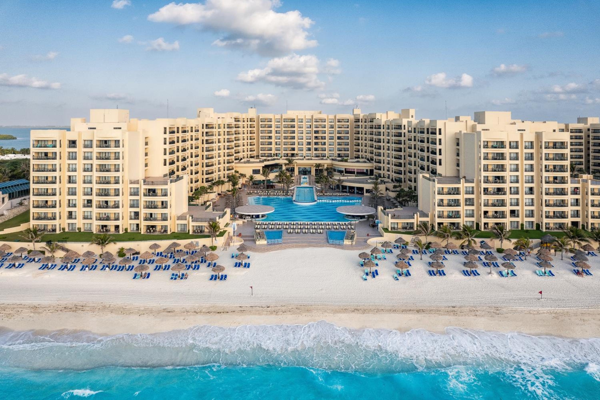 Holiday Inn Club Vacations The Royal Sands All Inclusive, Cancún